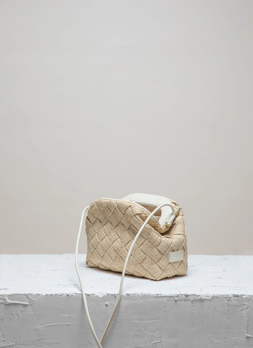 AIMEE Nature Raffia Clutch
