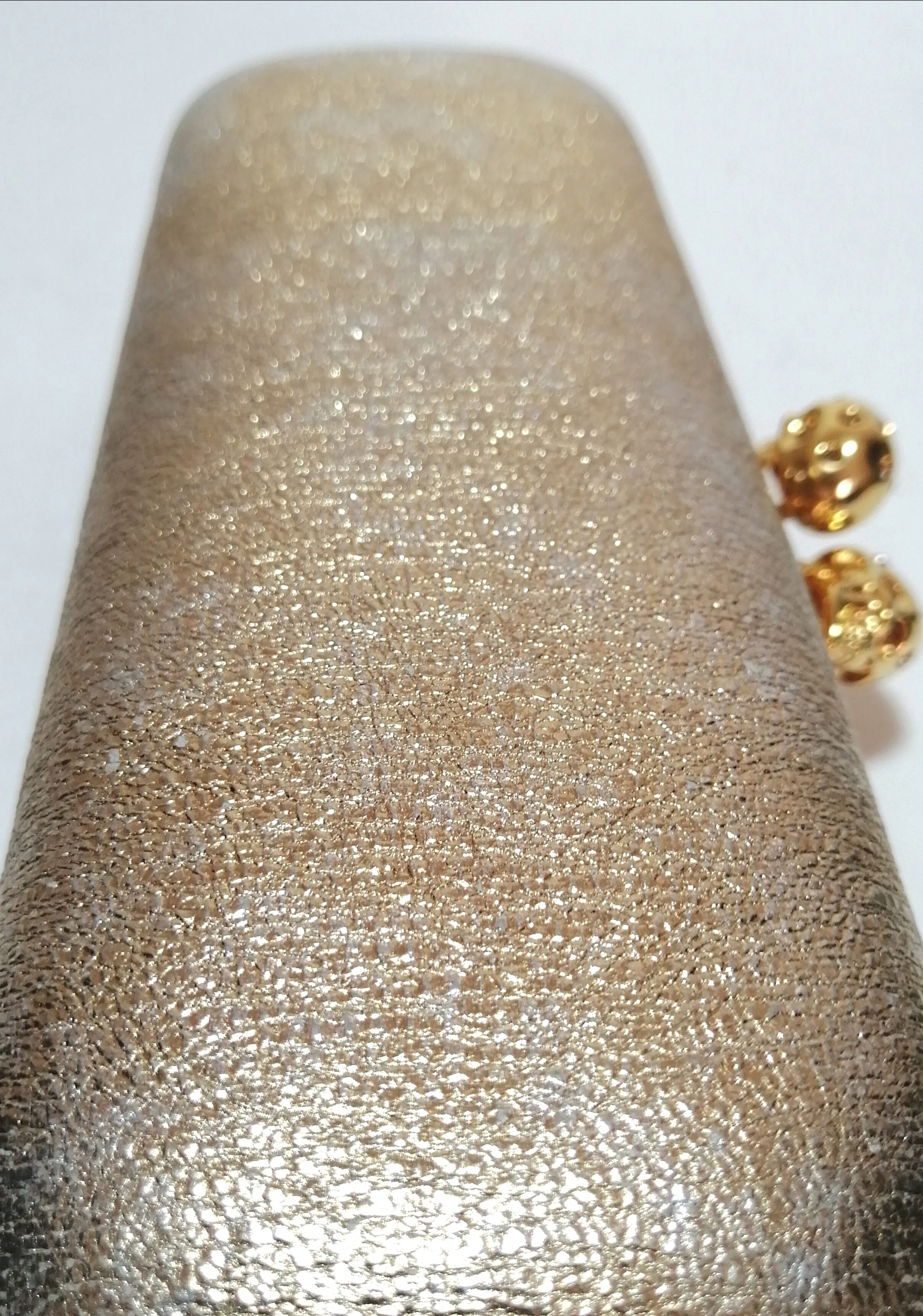Alexander McQueen Gold Foil Leather Twin Skull Clutch | Pre Loved |