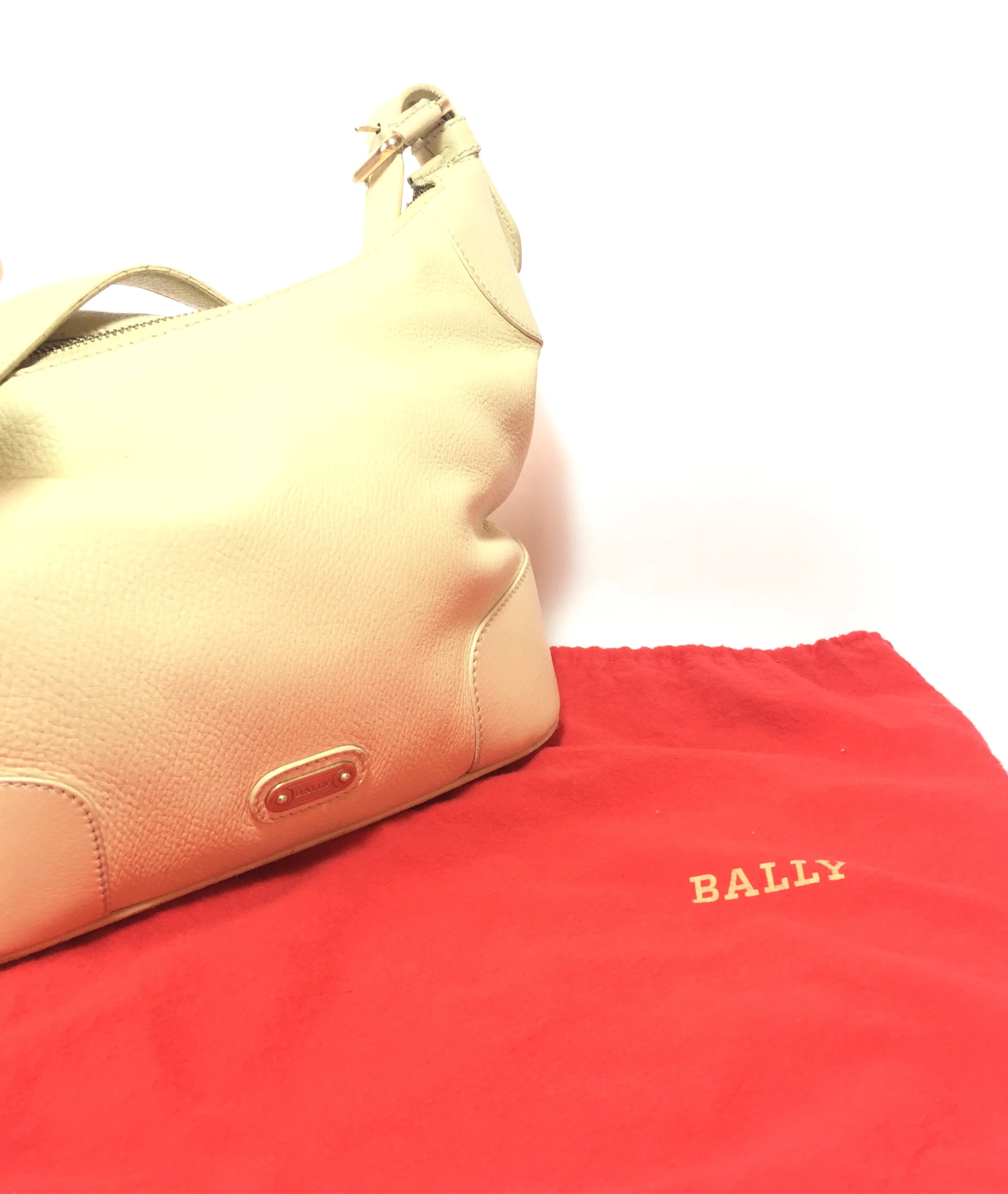 Bally Cream Textured Leather Shoulder Bag | Pre Loved |