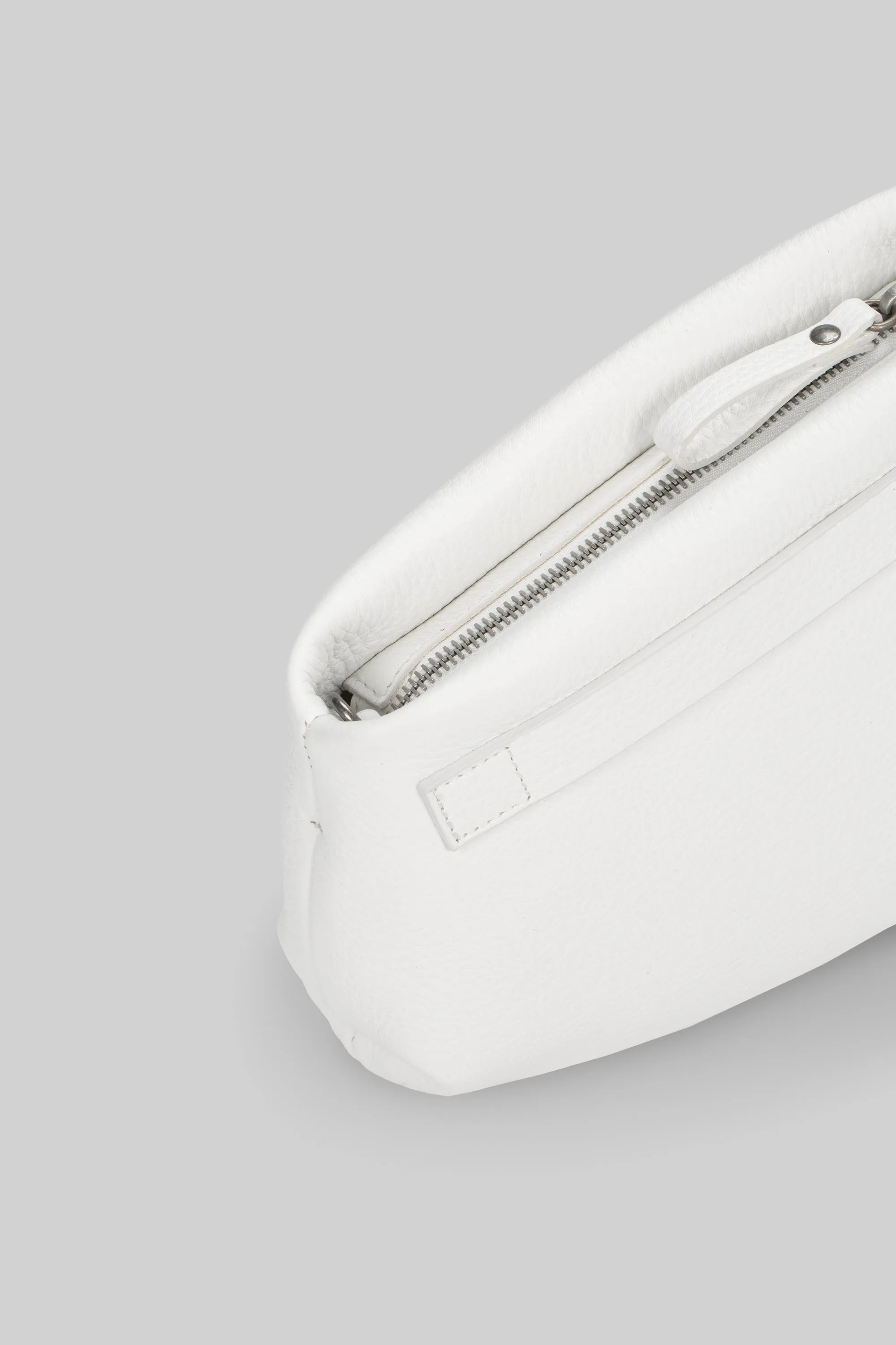 Fantasmino Grained Leather Clutch in White