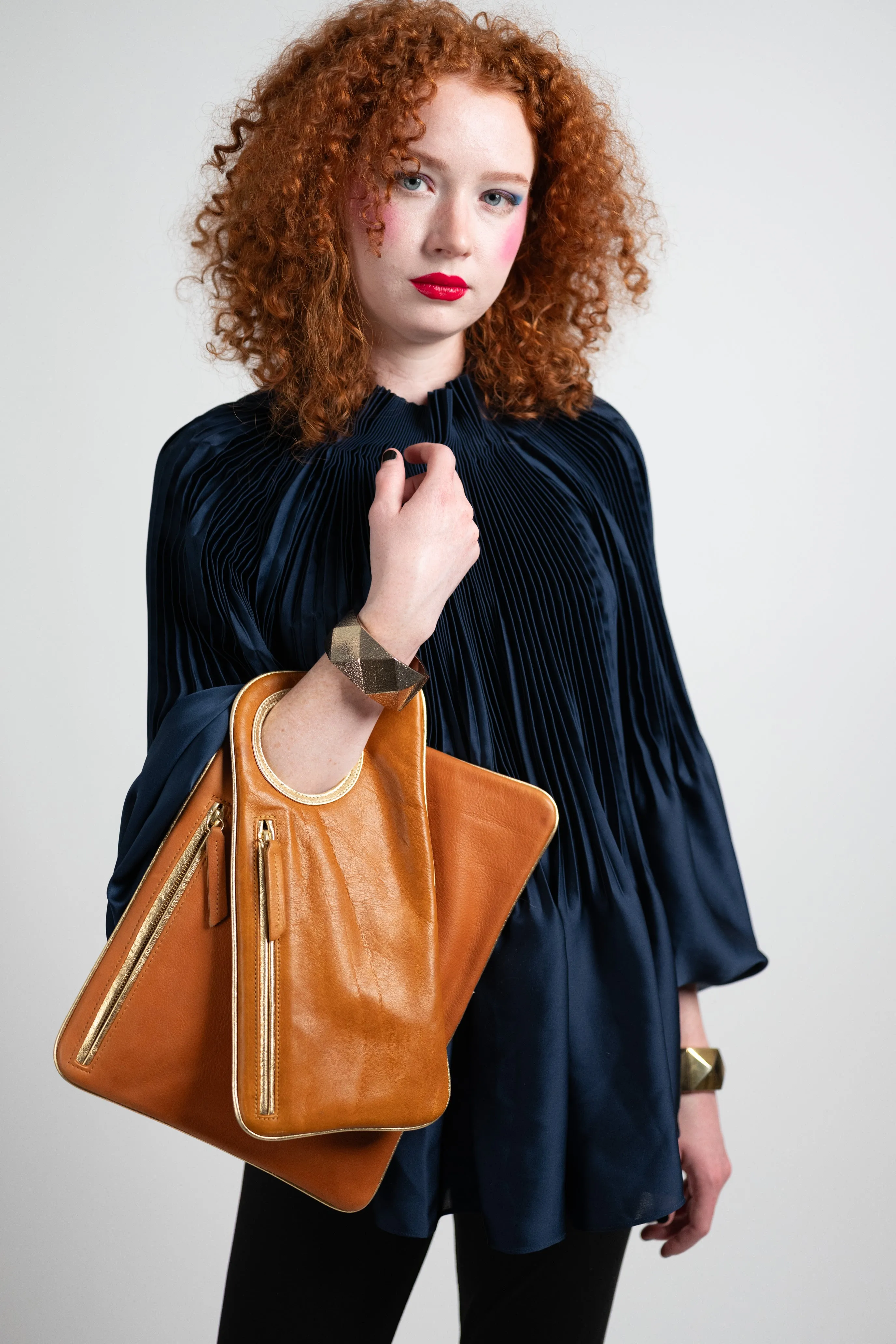 Hands-Free Bracelet Bag - Large Clutch Grey gold final sale