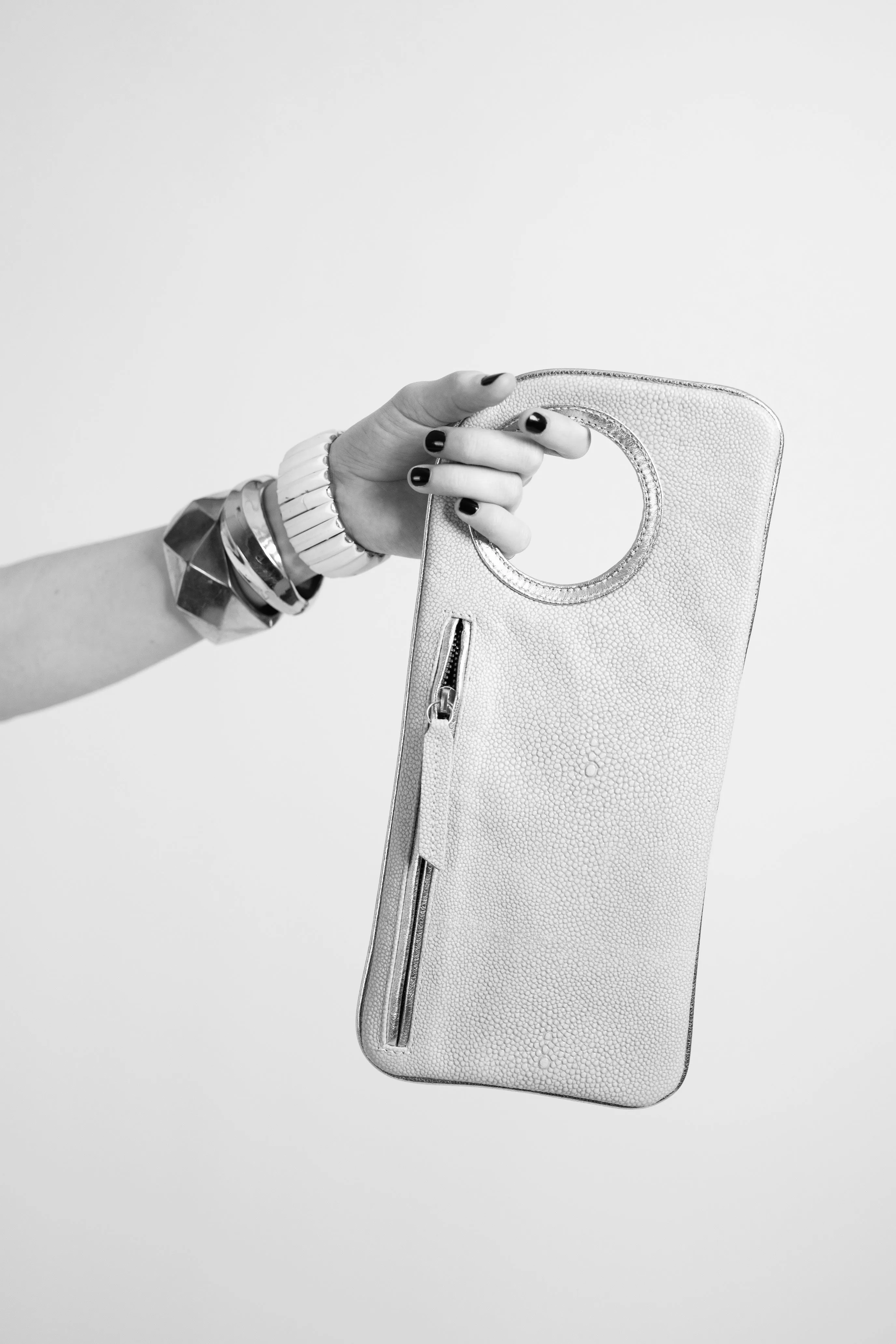 Hands Free Bracelet Clutch - Medium - Black Pewter Lizard Print with Black Ring