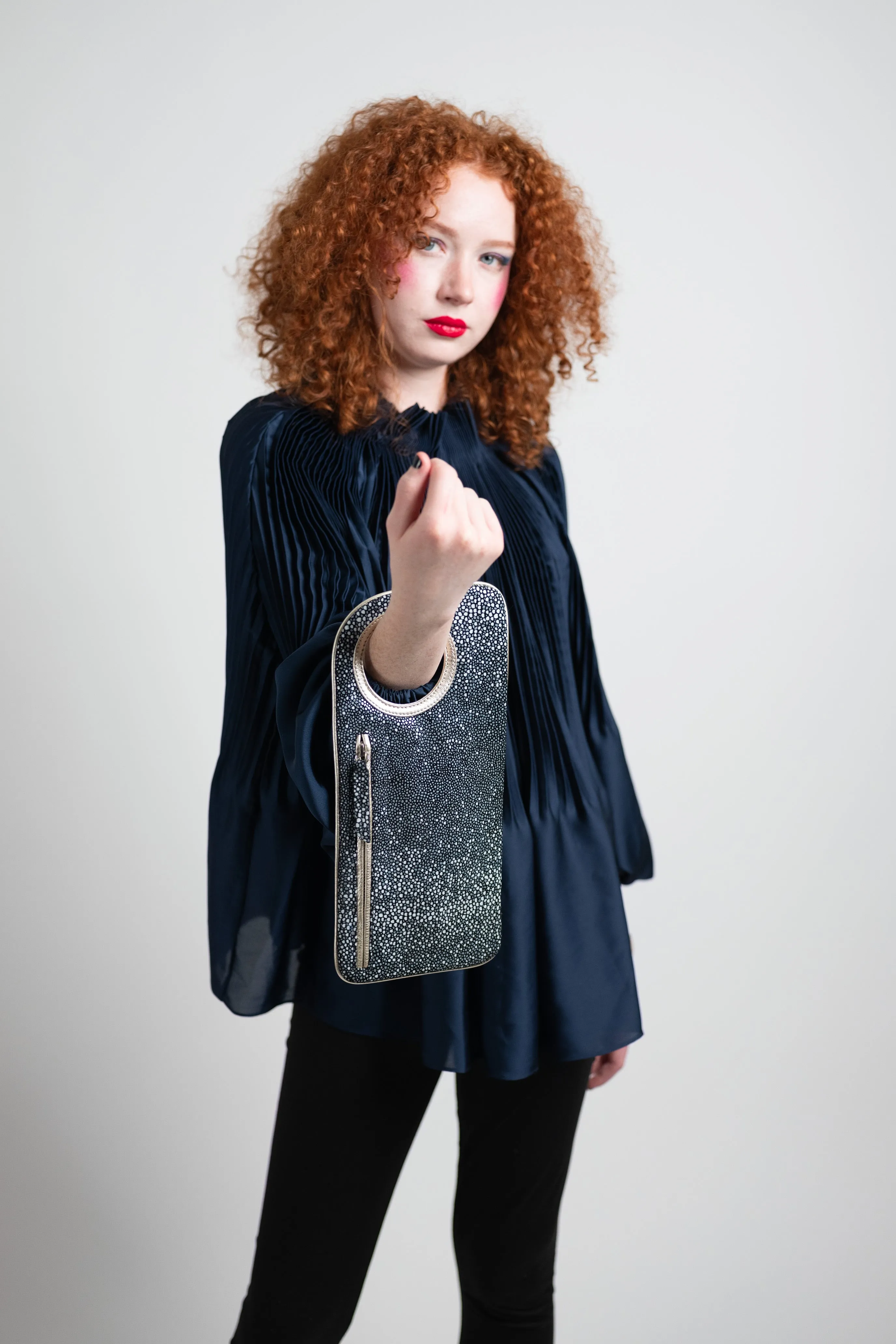 Hands Free Bracelet Clutch - Medium - Black Pewter Lizard Print with Black Ring