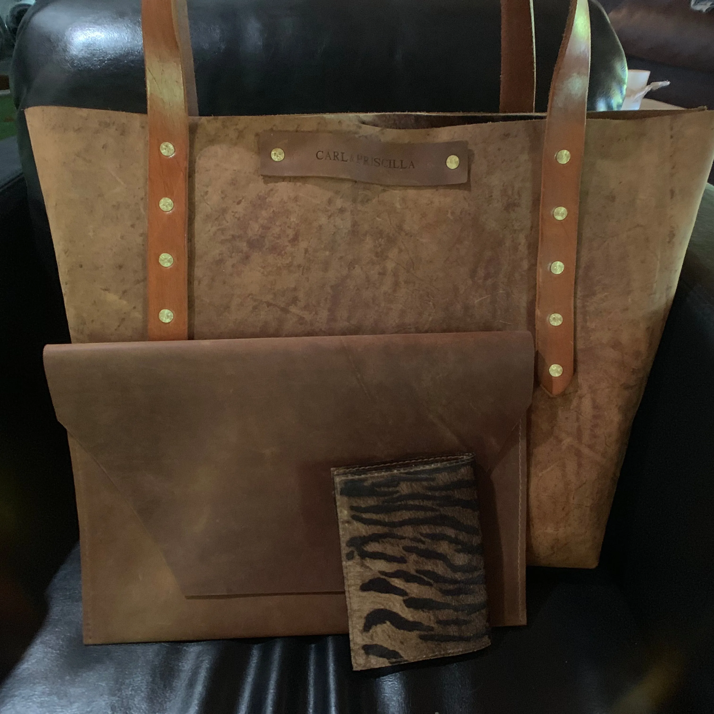 “The Carl” in Rustic Oil Tanned Leather